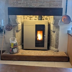 POELE À BOIS & À GRANULÉS